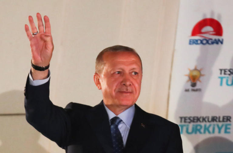 Εκλογές Τουρκία: «Δικτάτορας ο Ερντογάν! Γιατί να τον συγχαρώ;» | Newsit.gr Εκλογές Τουρκία: «Δικτάτορας ο Ερντογάν! Γιατί να τον συγχαρώ;» | Newsit.gr