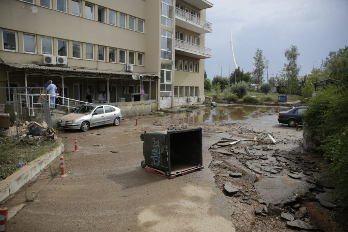 Καιρός: Λίμνη το νοσοκομείο Σωτηρία! Σοκάρουν οι φωτογραφίες