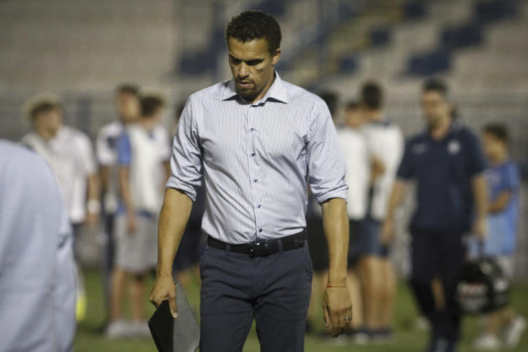 Αυτός είναι ο πρώτος προπονητής που φεύγει από τη φετινή Superleague! | Newsit.gr Αυτός είναι ο πρώτος προπονητής που φεύγει από τη φετινή Superleague! | Newsit.gr