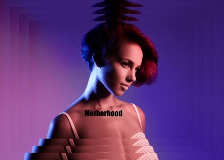Celebrity moms: Τέσσερις δυναμικές γυναίκες της showbiz μιλούν για τη μητρότητα | Newsit.gr Celebrity moms: Τέσσερις δυναμικές γυναίκες της showbiz μιλούν για τη μητρότητα | Newsit.gr