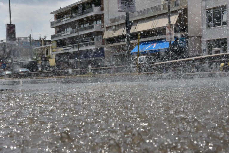 ÎšÎ±Î¹ÏÏŒÏ‚: ÎˆÎºÏ„Î±ÎºÏ„Î¿ Î´ÎµÎ»Ï„Î¯Î¿ ÎµÏ€Î¹Î´ÎµÎ¯Î½Ï‰ÏƒÎ·Ï‚! Î’ÏÎ¿Ï‡Î­Ï‚ ÎºÎ±Î¹ ÎºÎ±Ï„Î±Î¹Î³Î¯Î´ÎµÏ‚ | Newsit.gr