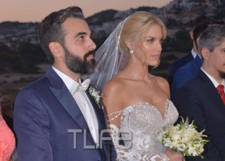 Μαντώ Γαστεράτου: Παντρεύτηκε τον αγαπημένο της στην Ανάβυσσο! Φωτογραφίες | Newsit.gr Μαντώ Γαστεράτου: Παντρεύτηκε τον αγαπημένο της στην Ανάβυσσο! Φωτογραφίες | Newsit.gr