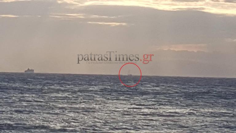Ιστιοπλοϊκό με σκισμένα πανιά στον Πατραϊκό – video | Newsit.gr Ιστιοπλοϊκό με σκισμένα πανιά στον Πατραϊκό – video | Newsit.gr
