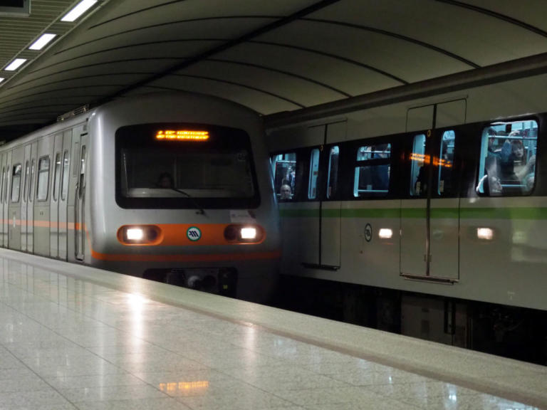 Διακοπή δρομολογίων στη γραμμή 2 του Μετρό – Άνθρωπος έπεσε στις γραμμές | Newsit.gr Διακοπή δρομολογίων στη γραμμή 2 του Μετρό – Άνθρωπος έπεσε στις γραμμές | Newsit.gr