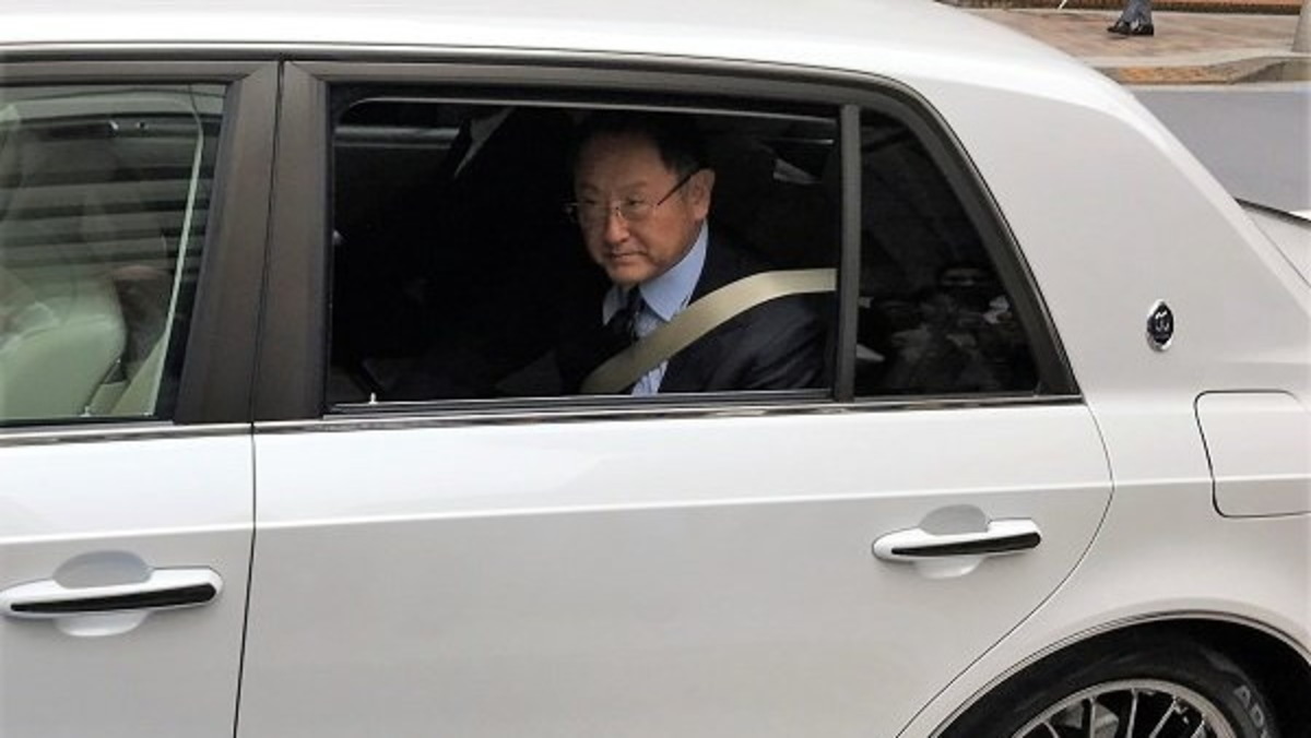 Mε τι αυτοκίνητο κυκλοφορεί ο πρόεδρος της Toyota; | Newsit.gr Mε τι αυτοκίνητο κυκλοφορεί ο πρόεδρος της Toyota; | Newsit.gr