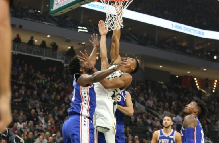 Αντετοκούνμπο: Ο “Greek freak” έφτασε το κατόρθωμα του Τσάμπερλεϊν! video | Newsit.gr Αντετοκούνμπο: Ο “Greek freak” έφτασε το κατόρθωμα του Τσάμπερλεϊν! video | Newsit.gr