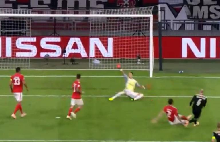 Champions League: Η απόκρουση του Βλαχοδήμου στις κορυφαίες της αγωνιστικής! video | Newsit.gr Champions League: Η απόκρουση του Βλαχοδήμου στις κορυφαίες της αγωνιστικής! video | Newsit.gr