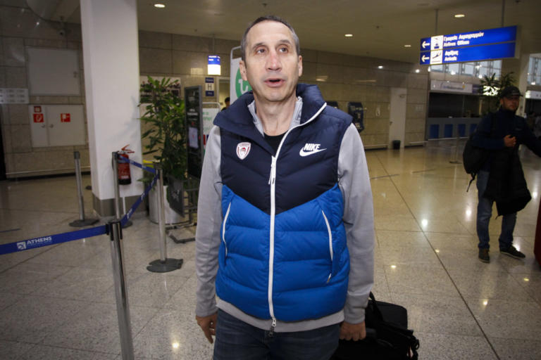 Μπασκόνια – Ολυμπιακός: Ο Μπλατ περιμένει ένα δύσκολο παιχνίδι στη Βιτόρια | Newsit.gr Μπασκόνια – Ολυμπιακός: Ο Μπλατ περιμένει ένα δύσκολο παιχνίδι στη Βιτόρια | Newsit.gr