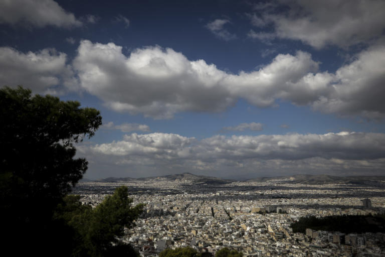 Καιρός: Υγρασία και ασθενείς βροχές | Newsit.gr Καιρός: Υγρασία και ασθενείς βροχές | Newsit.gr