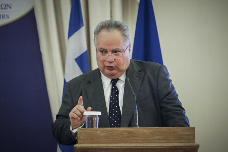Καταπέλτης Κοτζιάς κατά Τσίπρα: Ο πρωθυπουργός έκανε τις επιλογές του κι εγώ τις δικές μου! | Newsit.gr