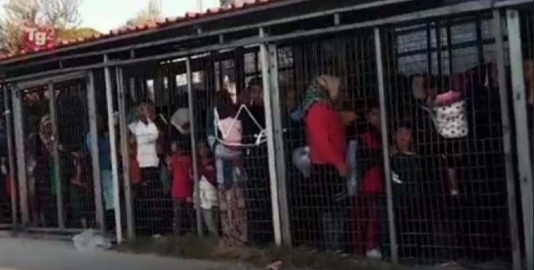 Μόρια: Αστυνομικός σε ηλικιωμένη πρόσφυγα: «Άι γ@μήσου, σκατόγρια! Θα σου το βάλω στον κ@λο» – video | Newsit.gr Μόρια: Αστυνομικός σε ηλικιωμένη πρόσφυγα: «Άι γ@μήσου, σκατόγρια! Θα σου το βάλω στον κ@λο» – video | Newsit.gr