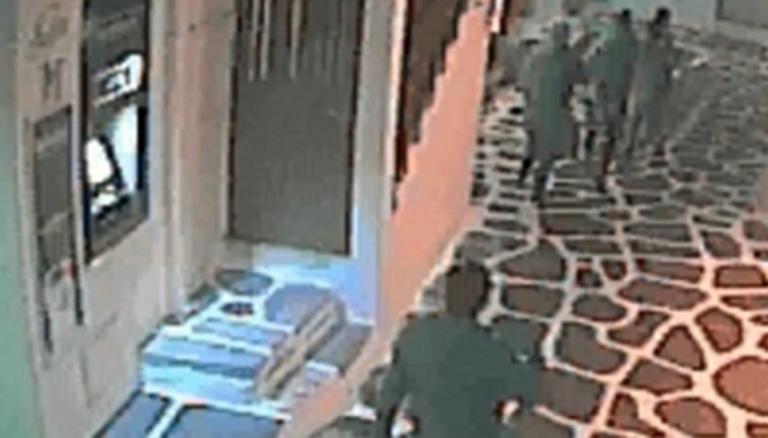Μύκονος: Το ντοκουμέντο άγριου ξυλοδαρμού για τον οποίο κατηγορούνται αστυνομικοί – video | Newsit.gr Μύκονος: Το ντοκουμέντο άγριου ξυλοδαρμού για τον οποίο κατηγορούνται αστυνομικοί – video | Newsit.gr