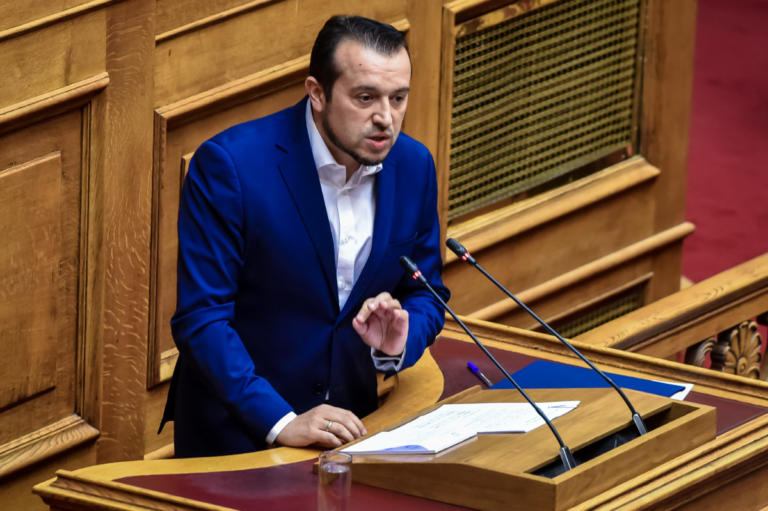 Επίθεση Παππά σε ΝΔ-ΠΑΣΟΚ: Αφήσατε τα κανάλια 29 χρόνια χωρίς άδειες! | Newsit.gr Επίθεση Παππά σε ΝΔ-ΠΑΣΟΚ: Αφήσατε τα κανάλια 29 χρόνια χωρίς άδειες! | Newsit.gr