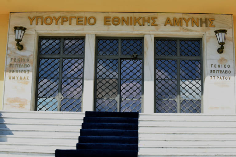 «Βουίζουν» οι διάδρομοι του Πενταγώνου: Ενήμερος ο Τσίπρας για το «Plan B» Καμμένου | Newsit.gr «Βουίζουν» οι διάδρομοι του Πενταγώνου: Ενήμερος ο Τσίπρας για το «Plan B» Καμμένου | Newsit.gr