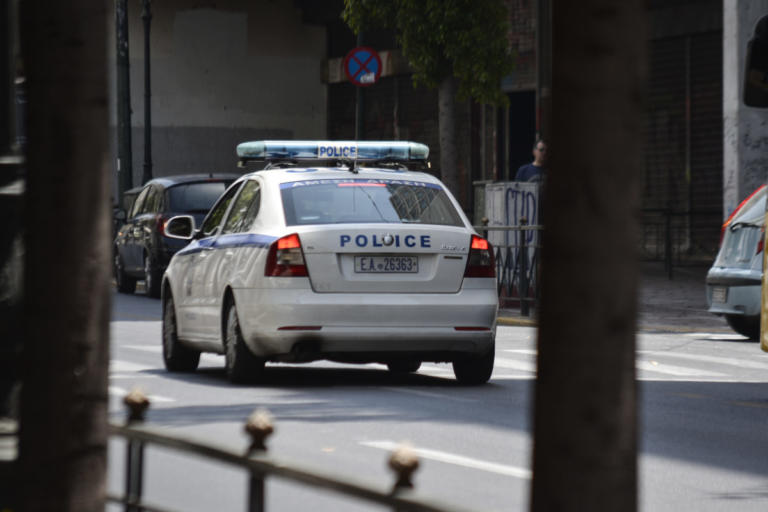 17χρονος λήστευε πεζούς στα Εξάρχεια | Newsit.gr 17χρονος λήστευε πεζούς στα Εξάρχεια | Newsit.gr