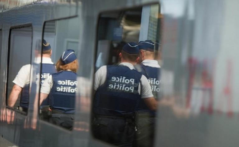 Μπήκαν να τον ληστέψουν και τους είπε… περάστε αργότερα! Πέρασαν και τους μάζεψε η αστυνομία! | Newsit.gr Μπήκαν να τον ληστέψουν και τους είπε… περάστε αργότερα! Πέρασαν και τους μάζεψε η αστυνομία! | Newsit.gr