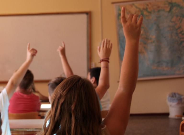 Θεσσαλονίκη: Ξυλοδαρμοί και bullying πίσω από την “επίθεση” με λεπίδα από ξύστρα σε σχολείο – Το συγκλονιστικό κείμενο πατέρα! | Newsit.gr Θεσσαλονίκη: Ξυλοδαρμοί και bullying πίσω από την “επίθεση” με λεπίδα από ξύστρα σε σχολείο – Το συγκλονιστικό κείμενο πατέρα! | Newsit.gr