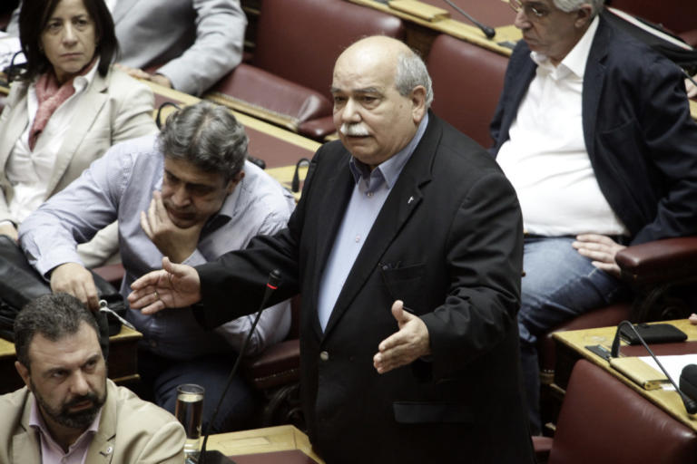 Ο Βούτσης “καρφώνει” Καμμένο: Η παρέμβαση του ήταν αποσταθεροποιητική για την κυβερνητική πολιτική | Newsit.gr Ο Βούτσης “καρφώνει” Καμμένο: Η παρέμβαση του ήταν αποσταθεροποιητική για την κυβερνητική πολιτική | Newsit.gr