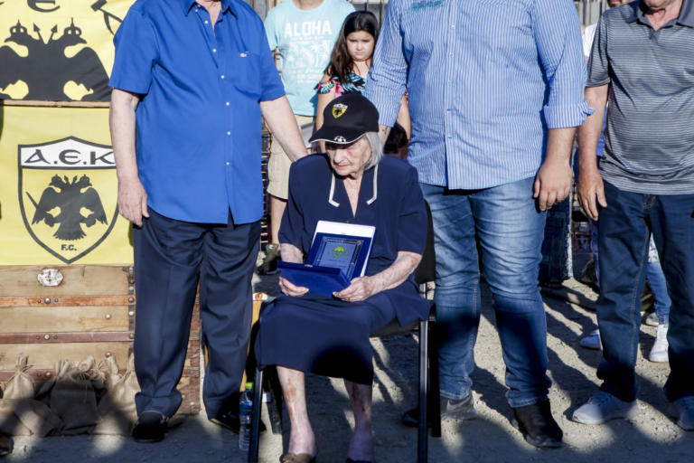 Η ΑΕΚ «αποχαιρέτησε» την Ευαγγελία Στραβαρίδη – «Πρόλαβες να ευλογήσεις το όνειρό μας» | Newsit.gr Η ΑΕΚ «αποχαιρέτησε» την Ευαγγελία Στραβαρίδη – «Πρόλαβες να ευλογήσεις το όνειρό μας» | Newsit.gr