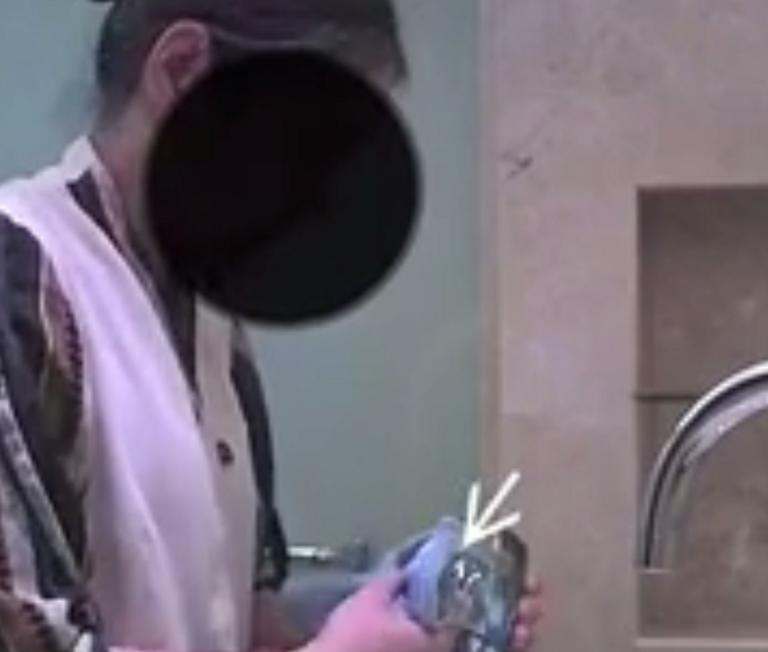 Ξενοδοχεία 5 αστέρων με πανάκριβα αλλά βρόμικα δωμάτια! – Video | Newsit.gr Ξενοδοχεία 5 αστέρων με πανάκριβα αλλά βρόμικα δωμάτια! – Video | Newsit.gr