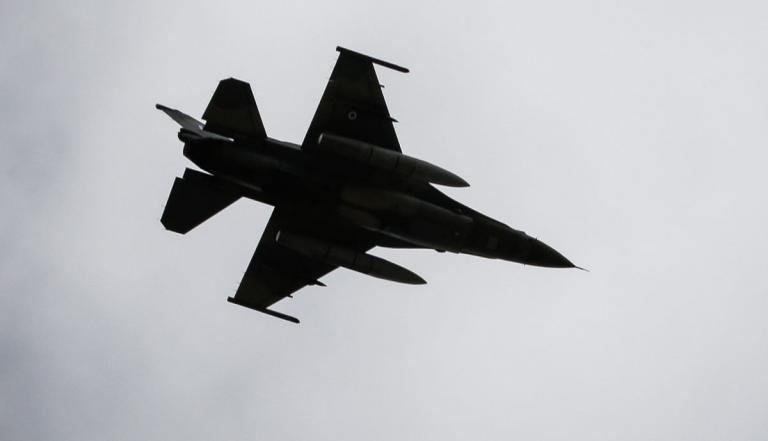 Κρήτη: Ελιγμοί από F-16 που κόβουν την ανάσα – Καθήλωσε η εντυπωσιακή επίδειξη στο Ηράκλειο – video | Newsit.gr
