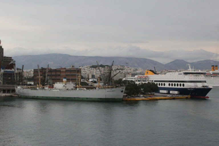 Προσωρινό φρένο στην επιλογή αναδόχου για την επέκταση του ΟΛΠ