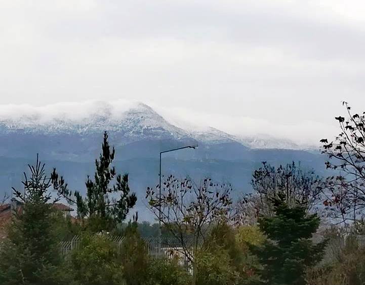 Eordaialive.com - Τα Νέα της Πτολεμαΐδας, Εορδαίας, Κοζάνης Ελλάδα: Χιόνια σε Ιωάννινα και Τρίκαλα – Οι πρώτες εικόνες