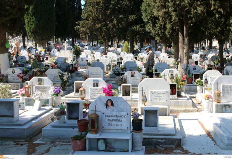 Ηράκλειο: Η σκιά στο νεκροταφείο και οι σκηνές απείρου κάλλους που ακολούθησαν – Του βγήκε «ξινή» η ιδέα!