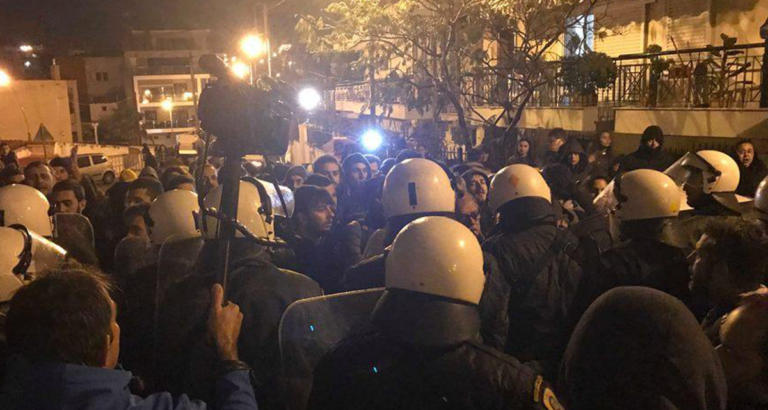 Θεσσαλονίκη: Ακυρώθηκε η εκδήλωση που θα συμμετείχε ο Γαβρόγλου μετά το ξύλο και τα χημικά – video | Newsit.gr Θεσσαλονίκη: Ακυρώθηκε η εκδήλωση που θα συμμετείχε ο Γαβρόγλου μετά το ξύλο και τα χημικά – video | Newsit.gr