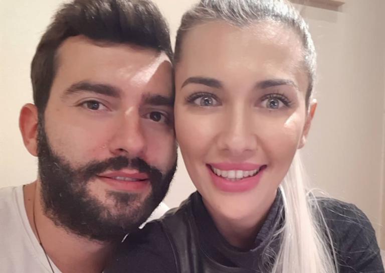 O Θοδωρής Μισόκαλος είναι full in love: Το τρυφερό φιλί στη σύντροφό του! | Newsit.gr O Θοδωρής Μισόκαλος είναι full in love: Το τρυφερό φιλί στη σύντροφό του! | Newsit.gr