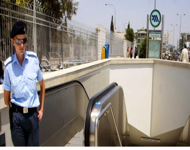 Δωρεάν μετακίνηση των ένστολων με τα ΜΜΜ ανακοίνωσε η Όλγα Γεροβασίλη!