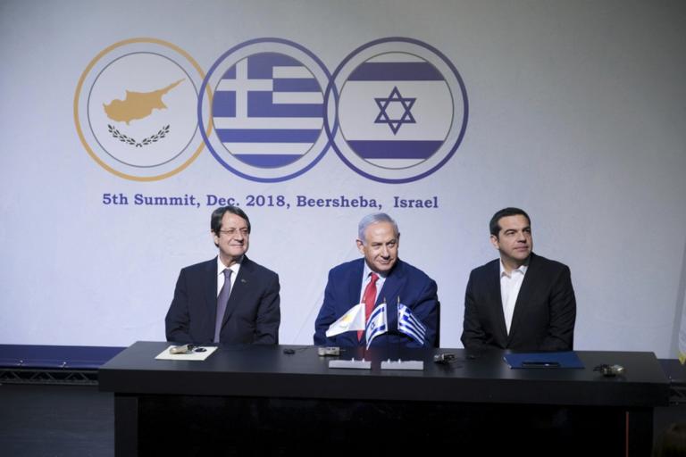 Το τρολάρισμα του Νίκου Αναστασιάδη στον Αλέξη Τσίπρα – Video | Newsit.gr Το τρολάρισμα του Νίκου Αναστασιάδη στον Αλέξη Τσίπρα – Video | Newsit.gr