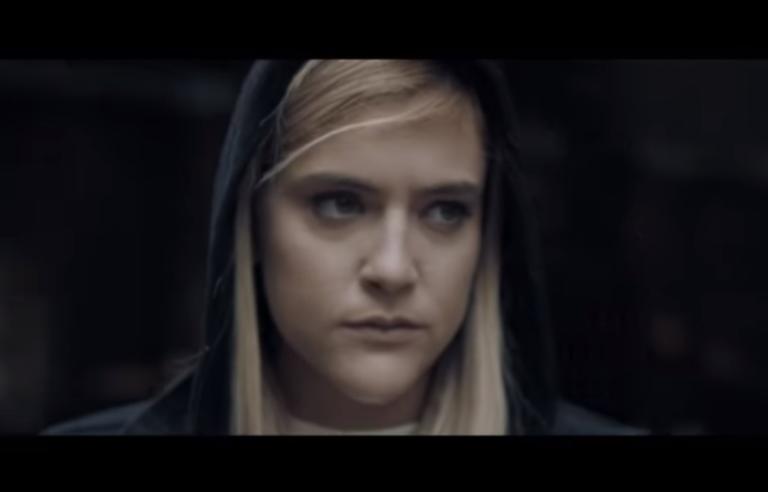 Η βολεϊμπολίστρια του… Survivor σε video clip του Κιάμου! video | Newsit.gr Η βολεϊμπολίστρια του… Survivor σε video clip του Κιάμου! video | Newsit.gr