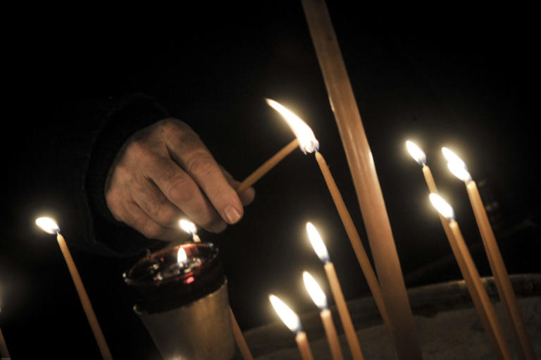 Αργολίδα: Μπήκαν νύχτα στην εκκλησία και «σήκωσαν» τα μανουάλια! | Newsit.gr Αργολίδα: Μπήκαν νύχτα στην εκκλησία και «σήκωσαν» τα μανουάλια! | Newsit.gr
