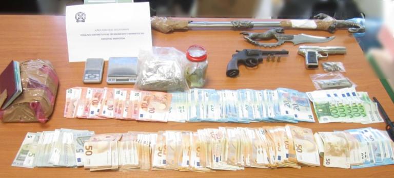 Θεσσαλονίκη: Εξαρθρώθηκε το… καρτέλ του ΑΠΘ! | Newsit.gr Θεσσαλονίκη: Εξαρθρώθηκε το… καρτέλ του ΑΠΘ! | Newsit.gr