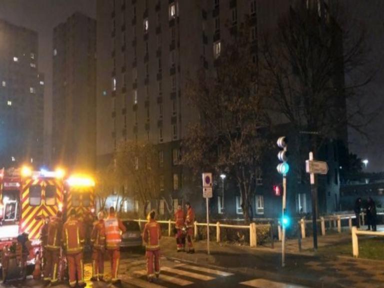 Γαλλία: Νεκρές δύο γυναίκες και δύο παιδιά στην φωτιά στο Μπομπινί! | Newsit.gr Γαλλία: Νεκρές δύο γυναίκες και δύο παιδιά στην φωτιά στο Μπομπινί! | Newsit.gr