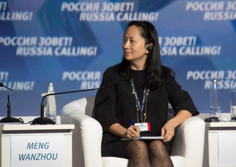 Huawei: Τα ερωτήματα και τα «σκοτεινά» σημεία πίσω από την σύλληψη της Μενγκ Ουάνγκζου | Newsit.gr Huawei: Τα ερωτήματα και τα «σκοτεινά» σημεία πίσω από την σύλληψη της Μενγκ Ουάνγκζου | Newsit.gr
