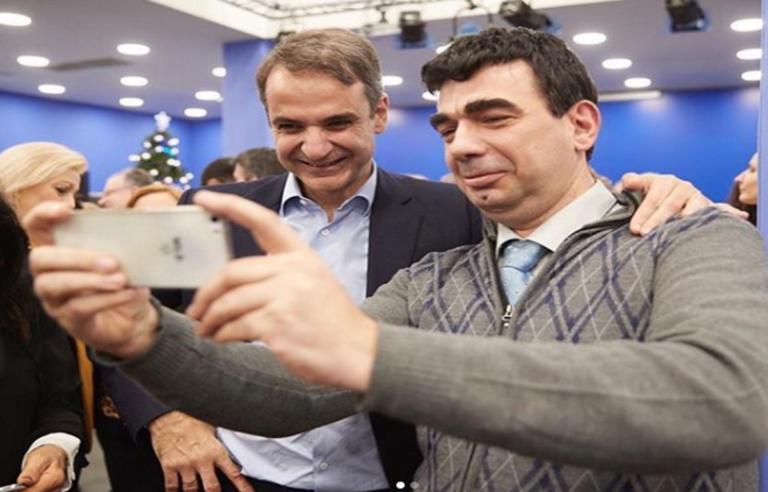 Ο καφετζής της Νέας Δημοκρατίας κάνει αποκαλύψεις για τους “γαλάζιους” προέδρους! | Newsit.gr Ο καφετζής της Νέας Δημοκρατίας κάνει αποκαλύψεις για τους “γαλάζιους” προέδρους! | Newsit.gr