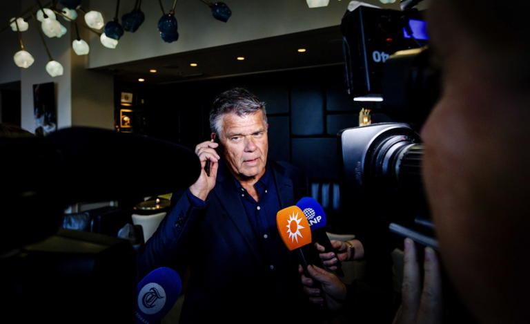 Ολλανδία: Τελικά δεν νίκησε… την λογική – «Άκυρο» στον 69χρονο που ήθελε να αλλάξει την ηλικία του | Newsit.gr Ολλανδία: Τελικά δεν νίκησε… την λογική – «Άκυρο» στον 69χρονο που ήθελε να αλλάξει την ηλικία του | Newsit.gr