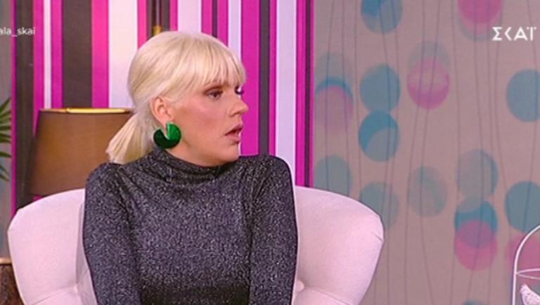 Πέταξε πολύ γνωστό πρόσωπο της showbiz από τα σκαλιά του club και την ξυλοκοπούσε σε στενό του Κολωνακίου! | Newsit.gr Πέταξε πολύ γνωστό πρόσωπο της showbiz από τα σκαλιά του club και την ξυλοκοπούσε σε στενό του Κολωνακίου! | Newsit.gr