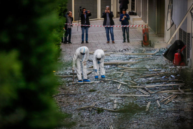 Βόμβα στον ΣΚΑΙ: Επαγγελματικό χτύπημα με μείγμα από 10 κιλά εκρηκτικών! | Newsit.gr Βόμβα στον ΣΚΑΙ: Επαγγελματικό χτύπημα με μείγμα από 10 κιλά εκρηκτικών! | Newsit.gr