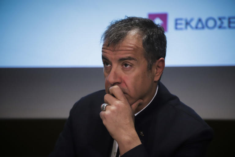 Θεοδωράκης για Τσίπρα: Χθες ήταν με έναν ακροδεξιό και τον Μαδούρο, τώρα είναι ευρωπαϊστής | Newsit.gr Θεοδωράκης για Τσίπρα: Χθες ήταν με έναν ακροδεξιό και τον Μαδούρο, τώρα είναι ευρωπαϊστής | Newsit.gr