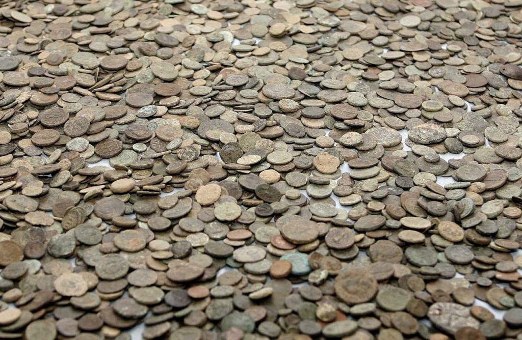 Αχαΐα: Έκλεψαν συλλεκτικά νομίσματα αξίας 100 χιλιάδων ευρώ!