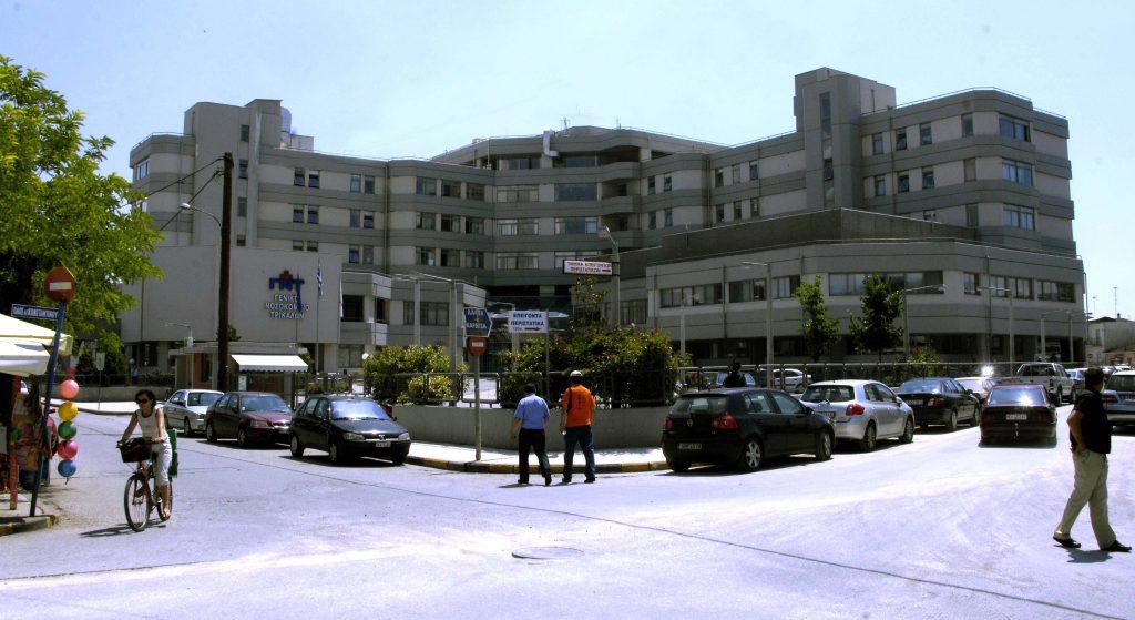 Τρίκαλα: Αναβρασμός στο νοσοκομείο – Καταγγέλλουν τον διοικητή για επίθεση σε γιατρό!