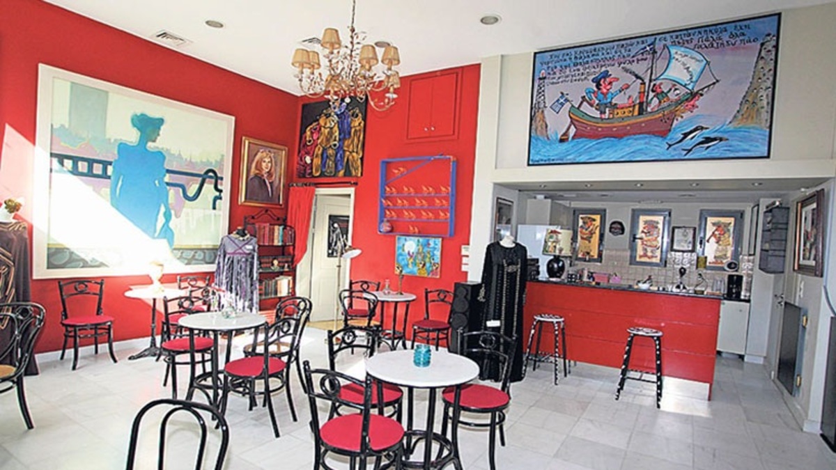 Ηθοποιός, πασίγνωστο τηλεοπτικό πρόσωπο, βρήκε καταφύγιο στο Σπίτι του Ηθοποιού