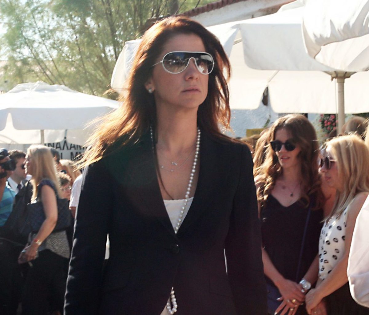 Αλεξία Μπακογιάννη: Εντυπωσιακή εμφάνιση σε κοσμική εκδήλωση! [pics]