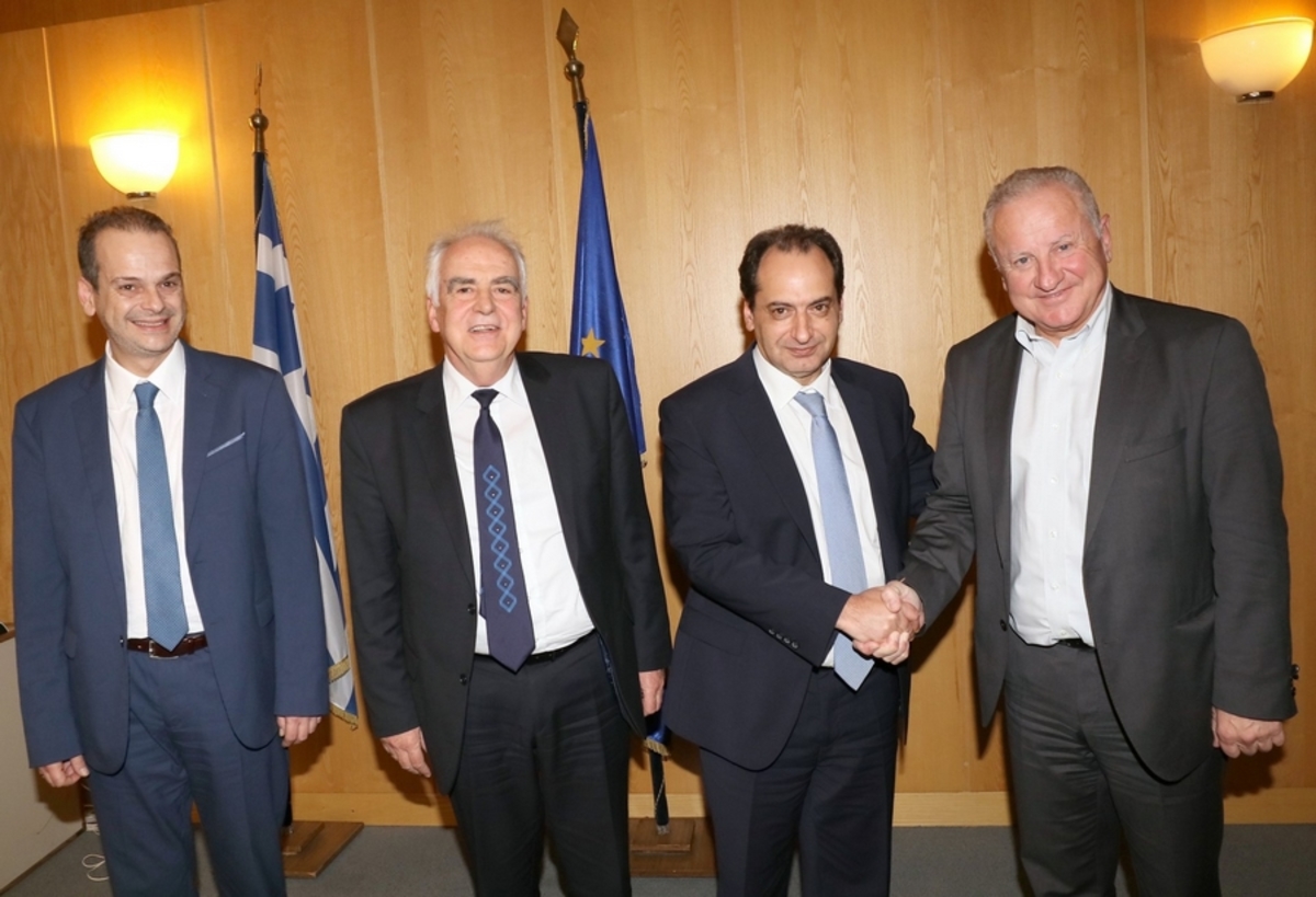Υπουργείο Μεταφορών – ΕΛΠΕ: Κοινή δράση για συγκοινωνιακή ανάταξη της Δυτικής Αττικής