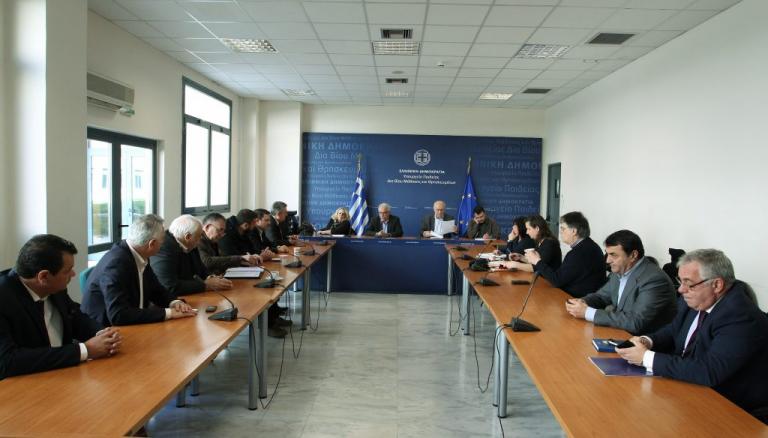 Συνάντηση Γαβρόγλου με 11 δημάρχους για το νέο πανεπιστήμιο Δυτικής Αττικής