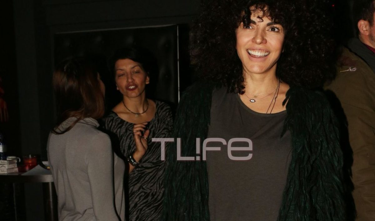 Μαρία Σολωμού: Βραδινή έξοδος με rock – sexy ντύσιμο!