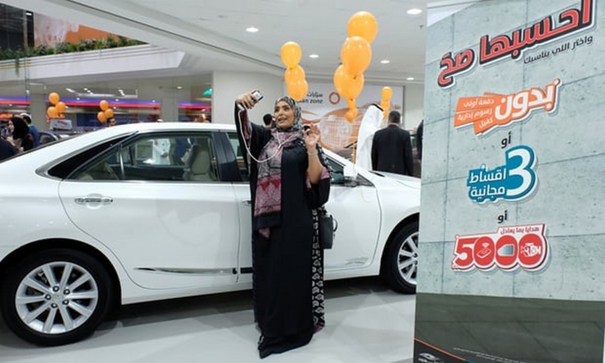 Η πρώτη έκθεση αυτοκινήτου μόνο για γυναίκες στη Σαουδική Αραβία